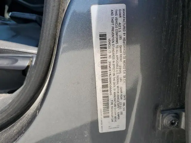 2011 VOLKSWAGEN JETTA SE  