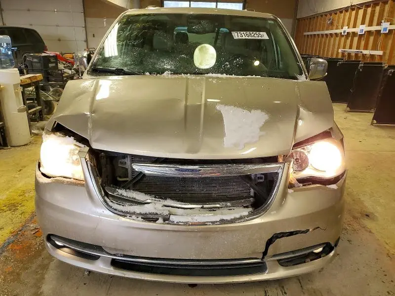 2013 CHRYSLER TOWN & COUNTRY TOURING L  