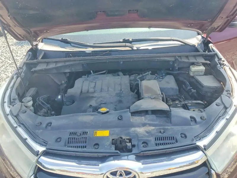 2015 TOYOTA HIGHLANDER XLE  