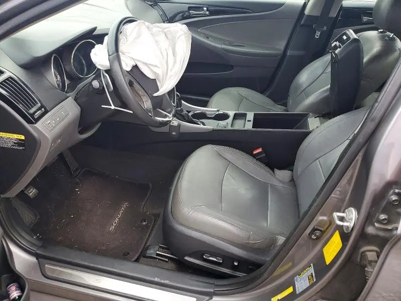 2011 HYUNDAI SONATA SE  