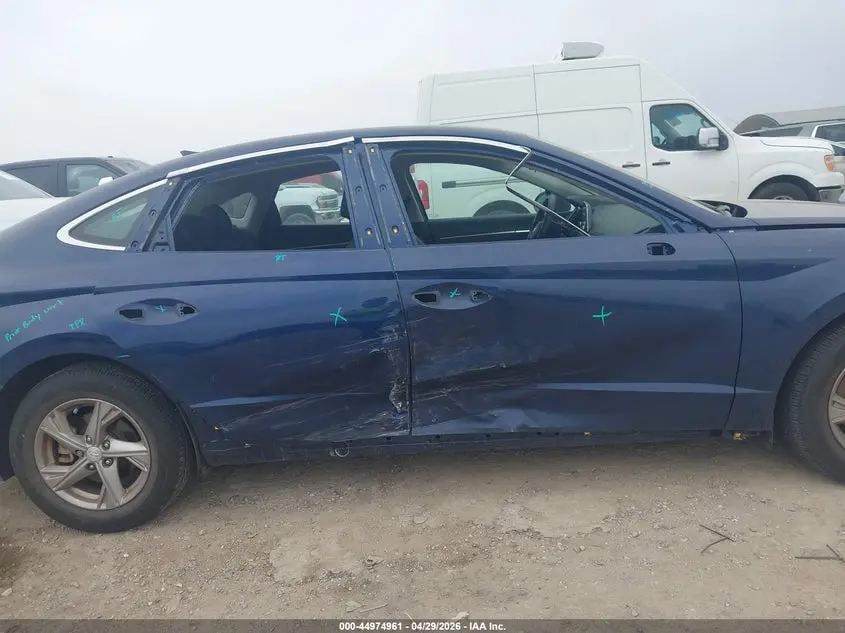2022 HYUNDAI SONATA SE