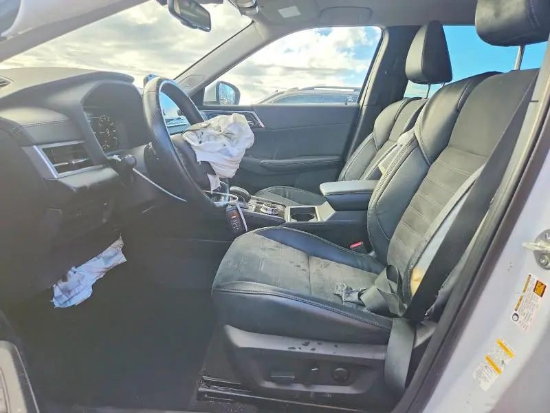 2022 MITSUBISHI OUTLANDER SE  