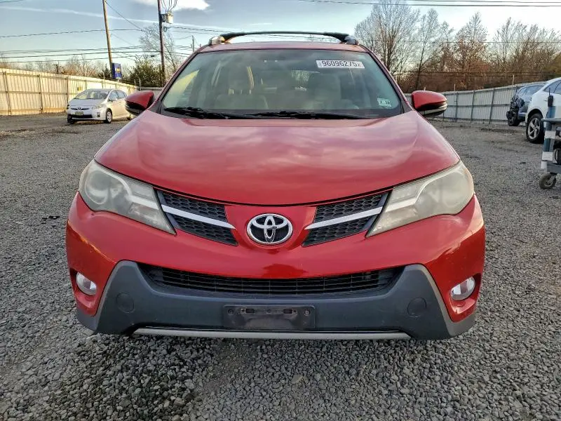 2014 TOYOTA RAV4 XLE  