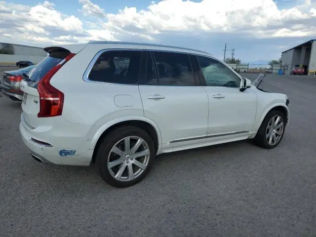 2017 VOLVO XC90 T8