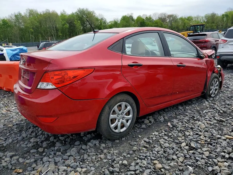 2012 HYUNDAI ACCENT GLS  