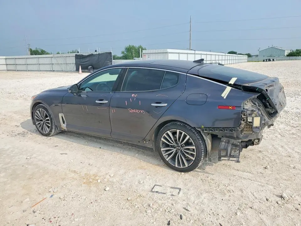 2019 KIA STINGER PREMIUM  