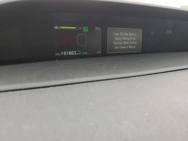 2021 TOYOTA PRIUS LE  