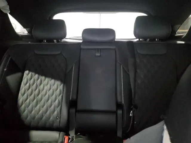 2025 GENESIS GV70 BASE  