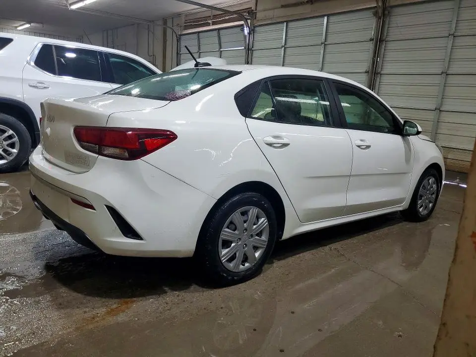 2022 KIA RIO S  