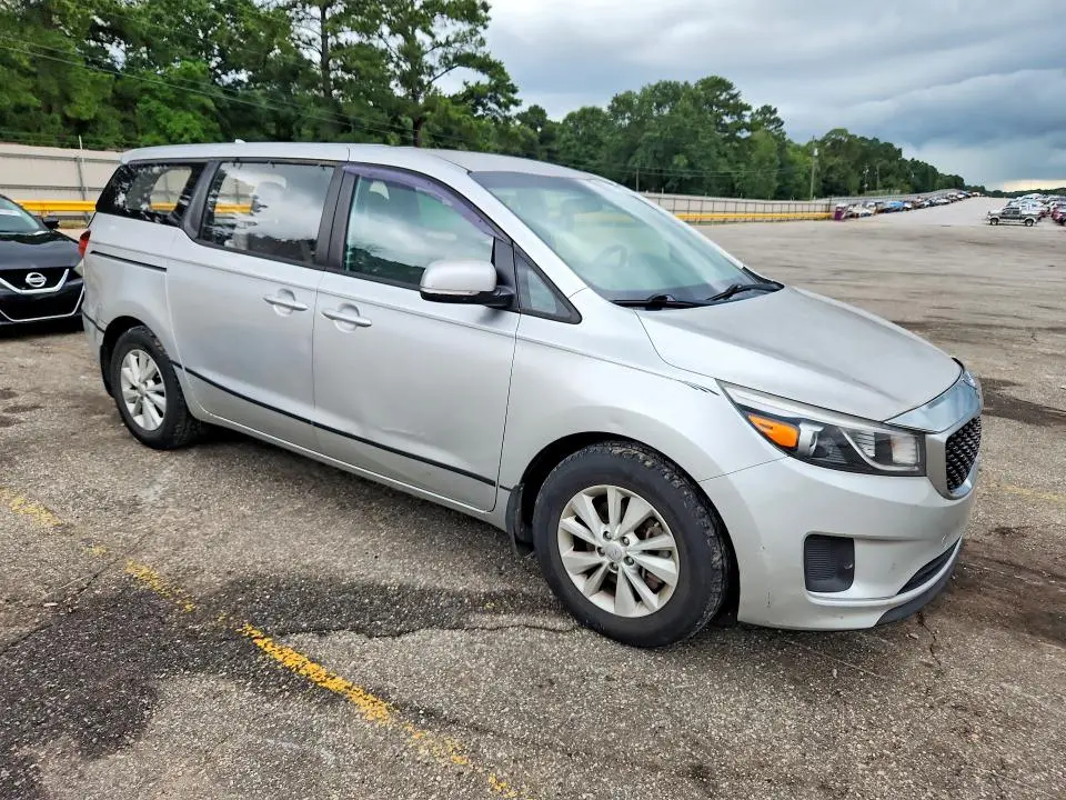 2017 KIA SEDONA L  
