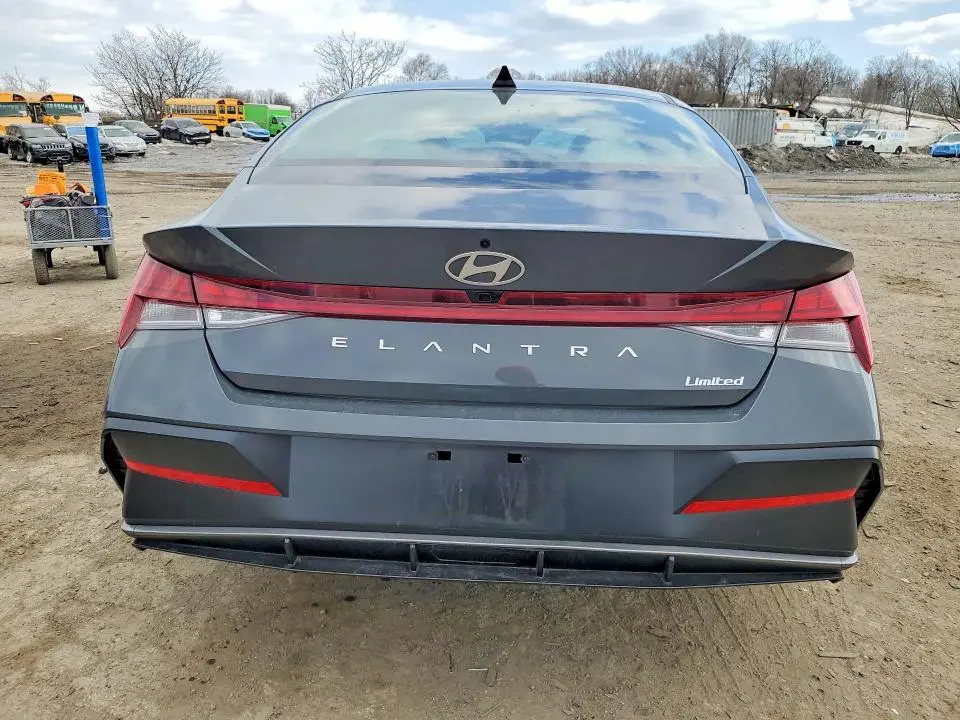 2025 HYUNDAI ELANTRA LIMITED  