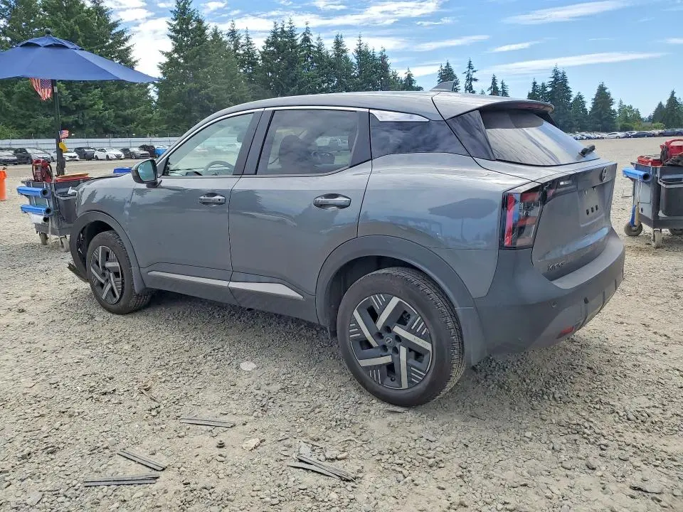 2025 NISSAN KICKS SV  