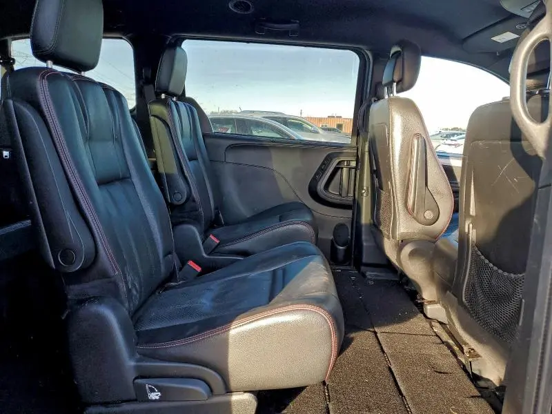 2017 DODGE GRAND CARAVAN GT  