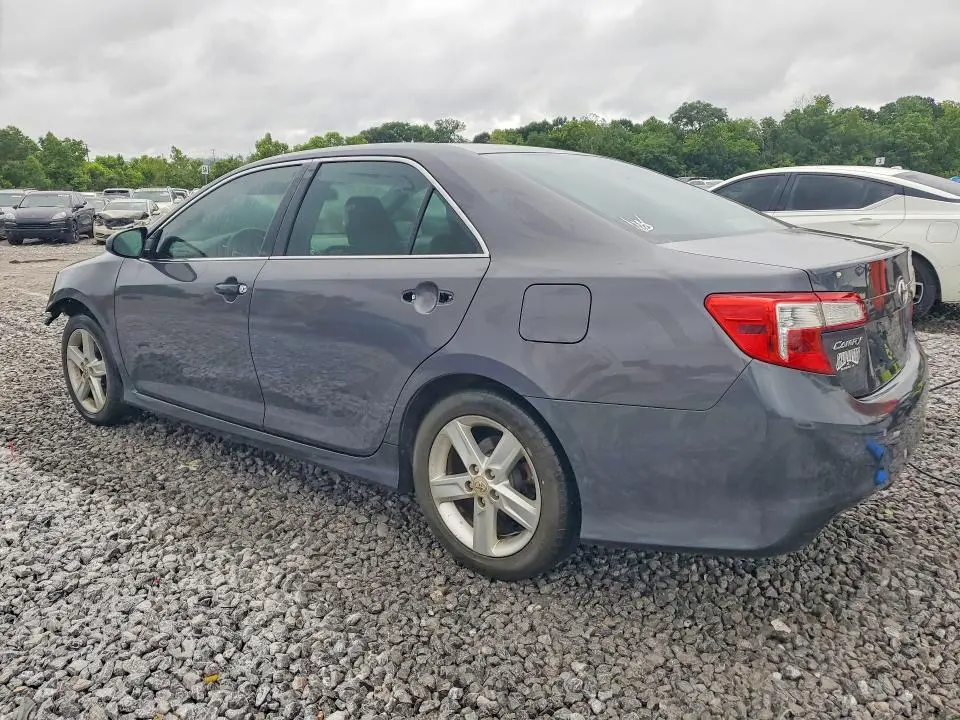 2012 TOYOTA CAMRY SE  