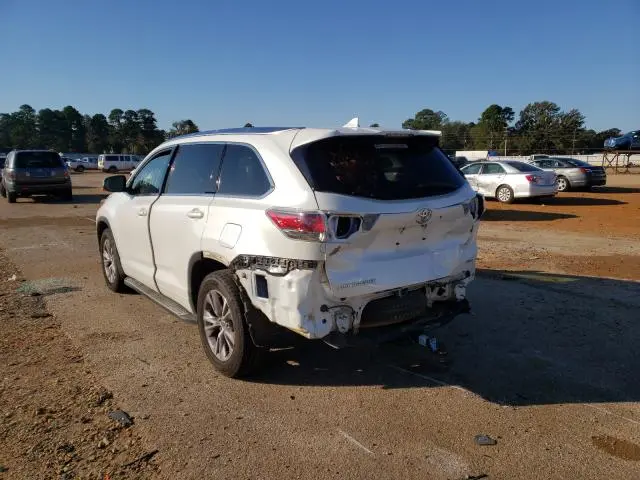 2015 TOYOTA HIGHLANDER XLE