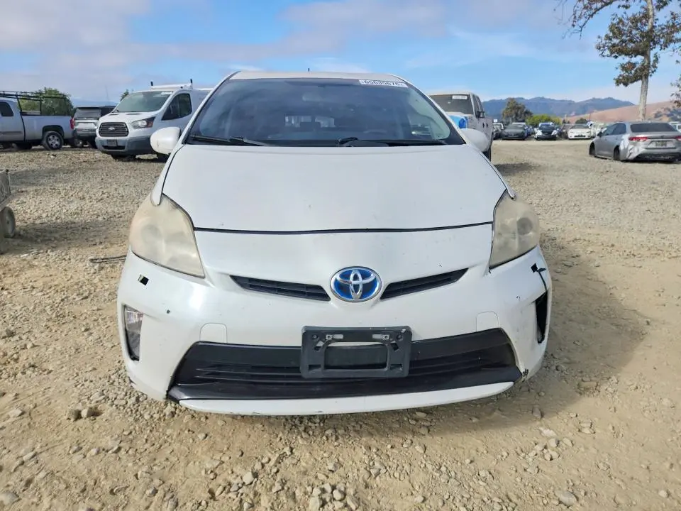 2013 TOYOTA PRIUS THREE  