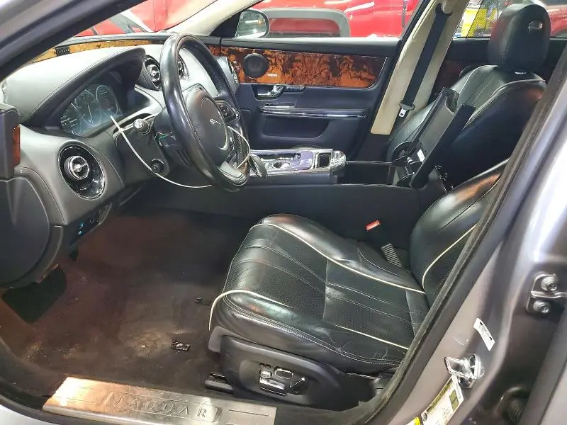 2011 JAGUAR XJL   