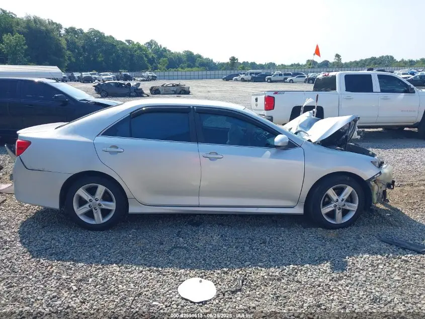 2013 TOYOTA CAMRY SE