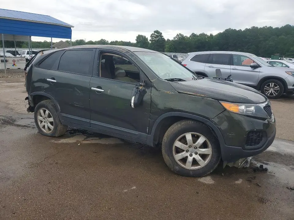 2013 KIA SORENTO LX  