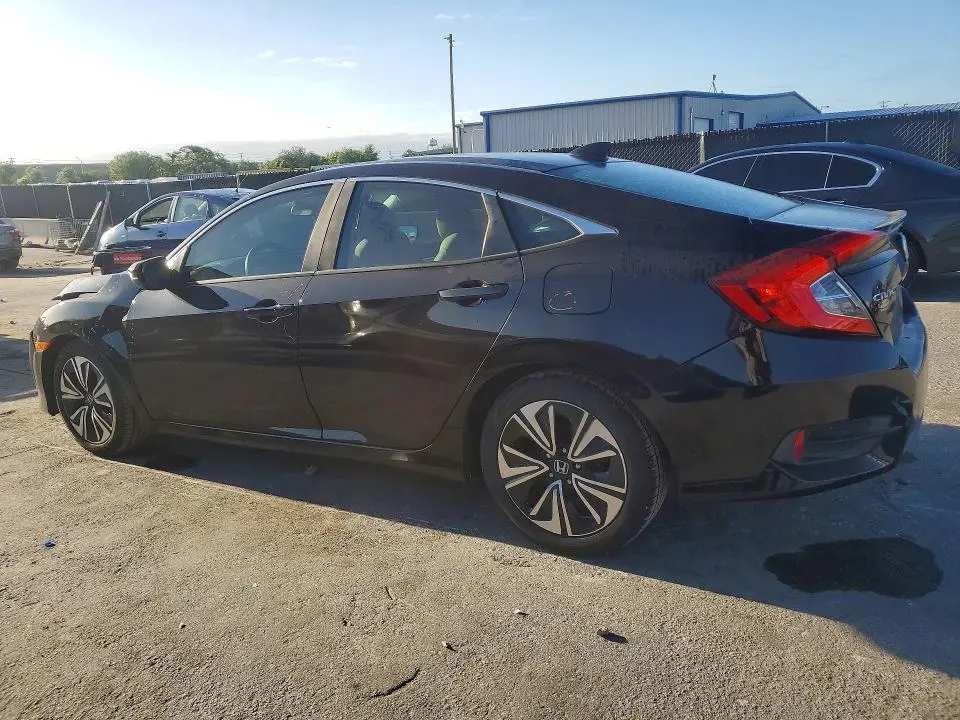 2017 HONDA CIVIC EX  