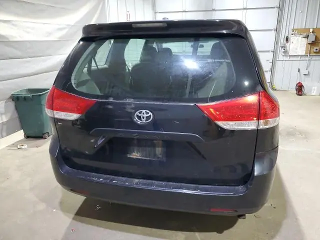 2011 TOYOTA SIENNA BASE  