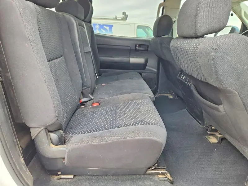 2013 TOYOTA TUNDRA CREWMAX SR5  