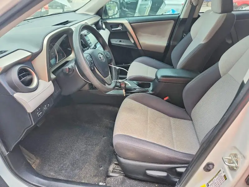 2015 TOYOTA RAV4 XLE  
