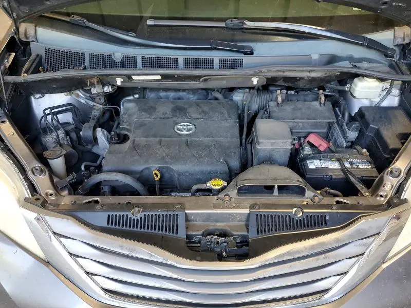 2011 TOYOTA SIENNA XLE 7-PASSENGER  
