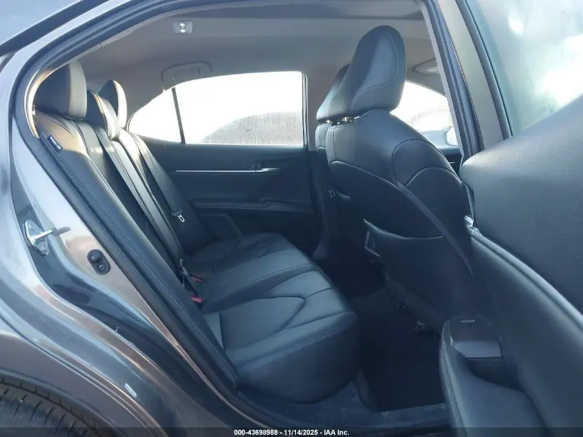 2023 TOYOTA CAMRY XLE