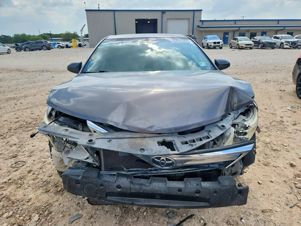 2014 TOYOTA CAMRY LE  