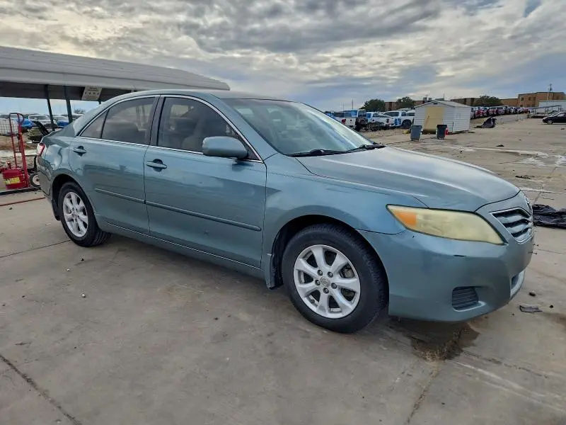 2010 TOYOTA CAMRY LE  