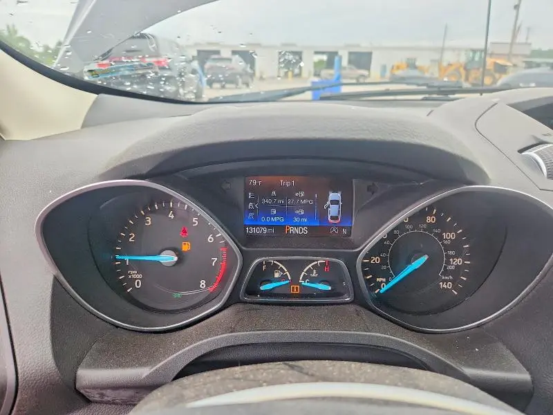 2017 FORD ESCAPE SE  