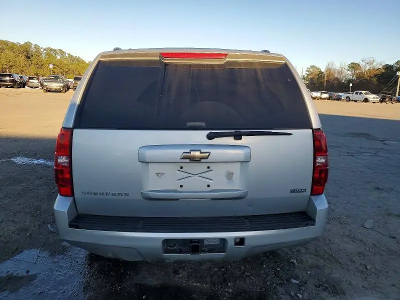 2010 CHEVROLET SUBURBAN C1500 LS  