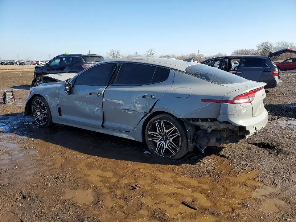 2022 KIA STINGER GT1  