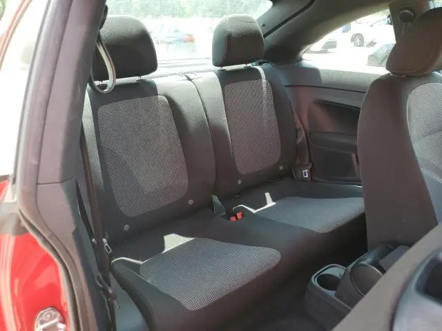 2018 VOLKSWAGEN BEETLE S  