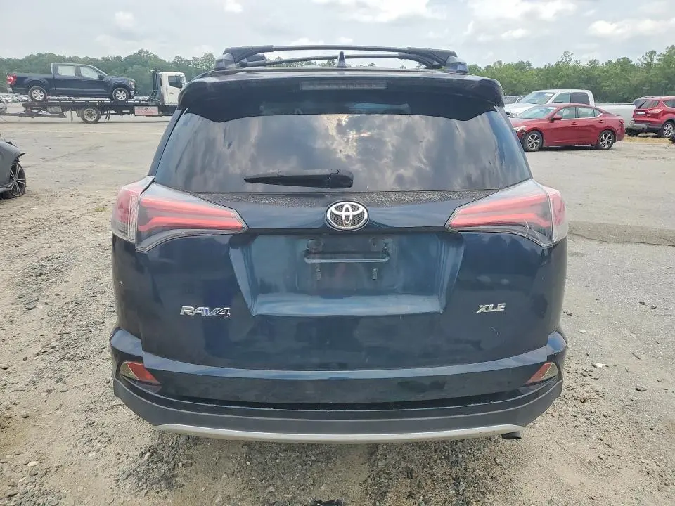 2017 TOYOTA RAV4 XLE  