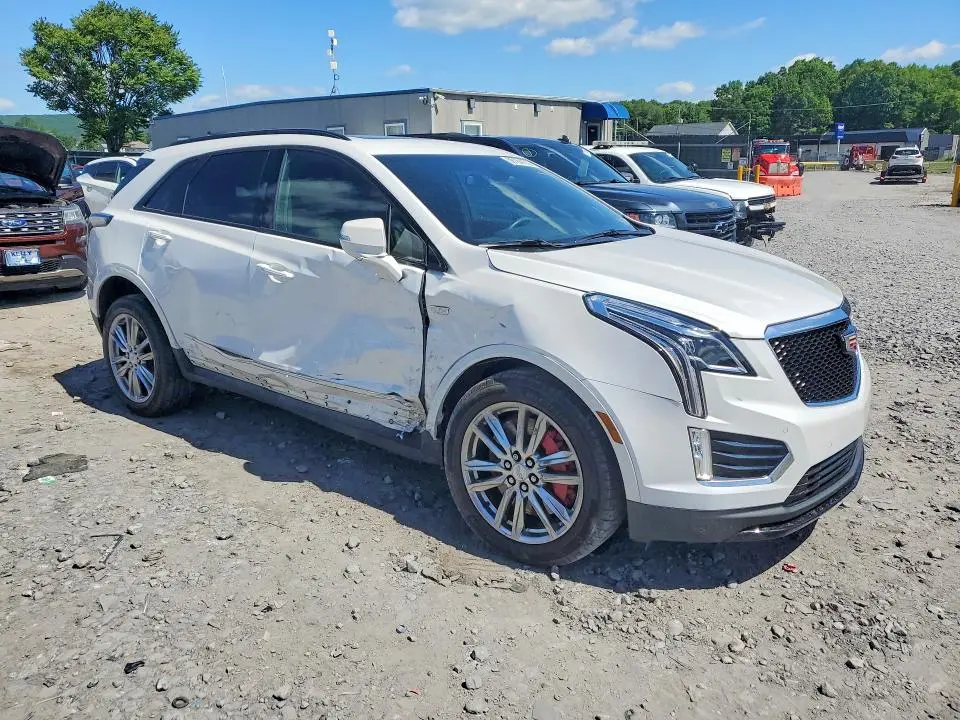 2022 CADILLAC XT5 SPORT  