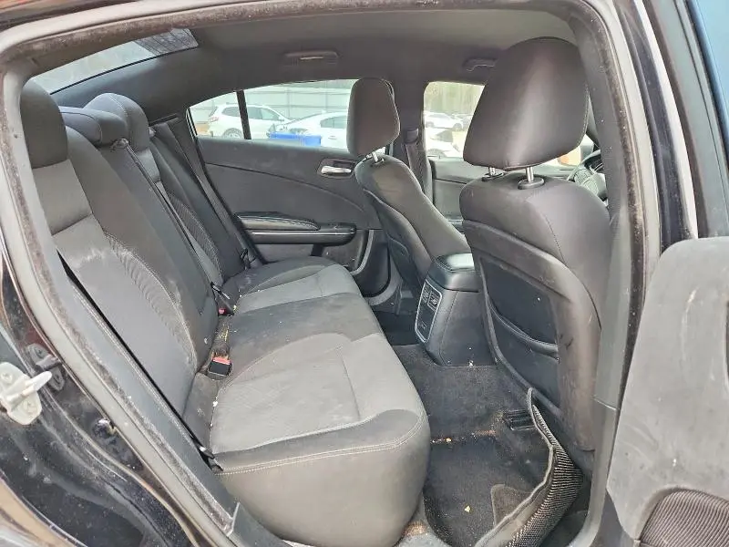 2015 DODGE CHARGER SE  