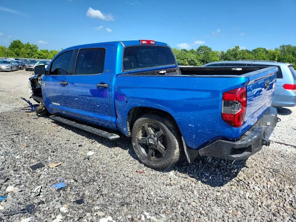 2016 TOYOTA TUNDRA CREWMAX SR5  