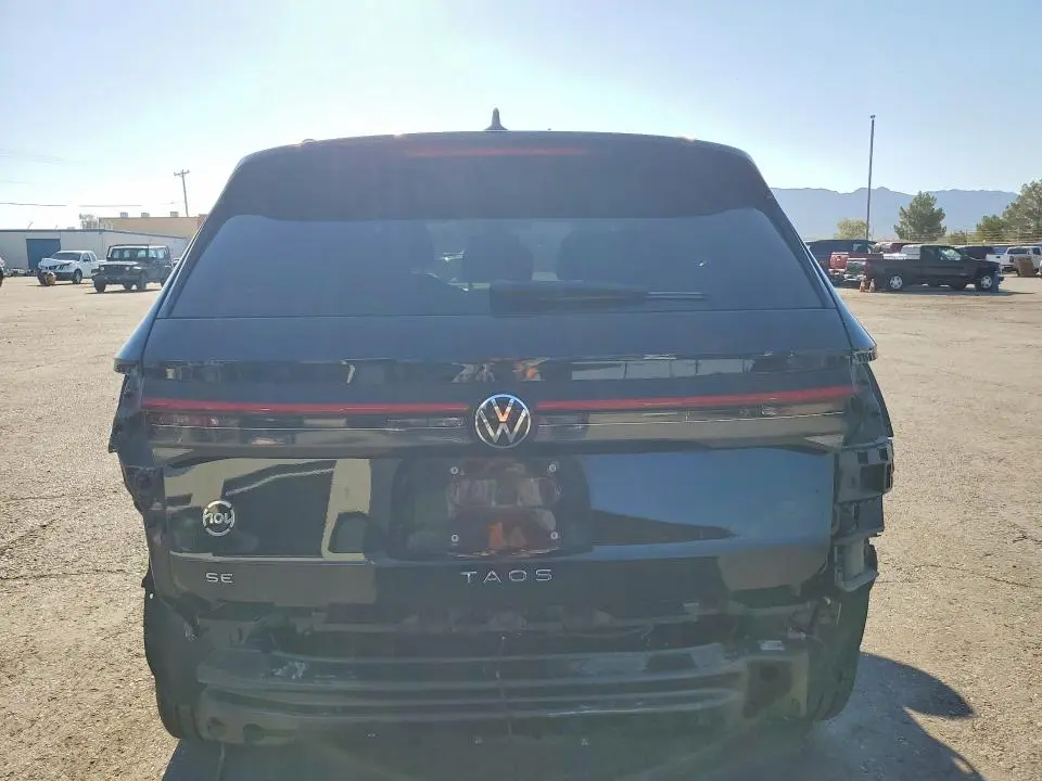 2025 VOLKSWAGEN TAOS SE  
