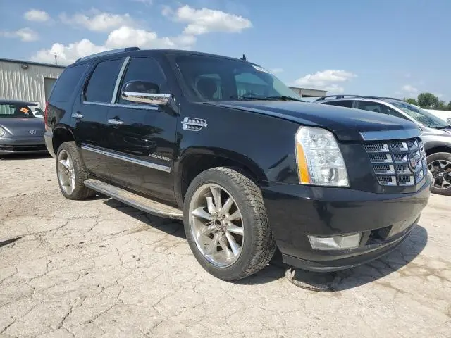 2014 CADILLAC ESCALADE LUXURY  