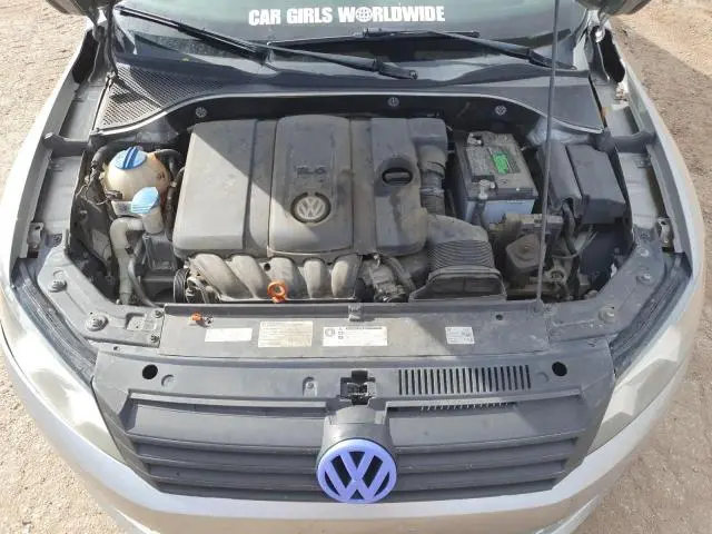 2012 VOLKSWAGEN PASSAT SE