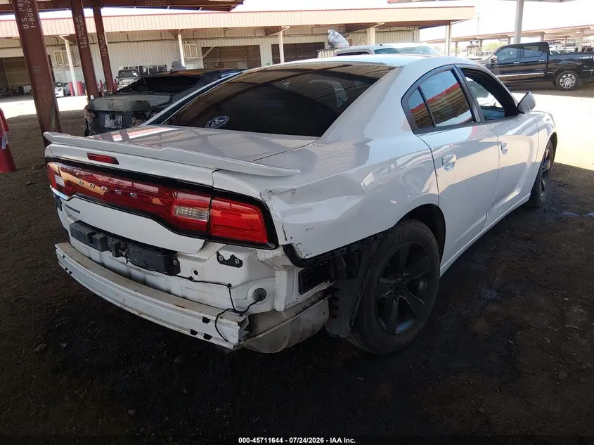 2013 DODGE CHARGER SE