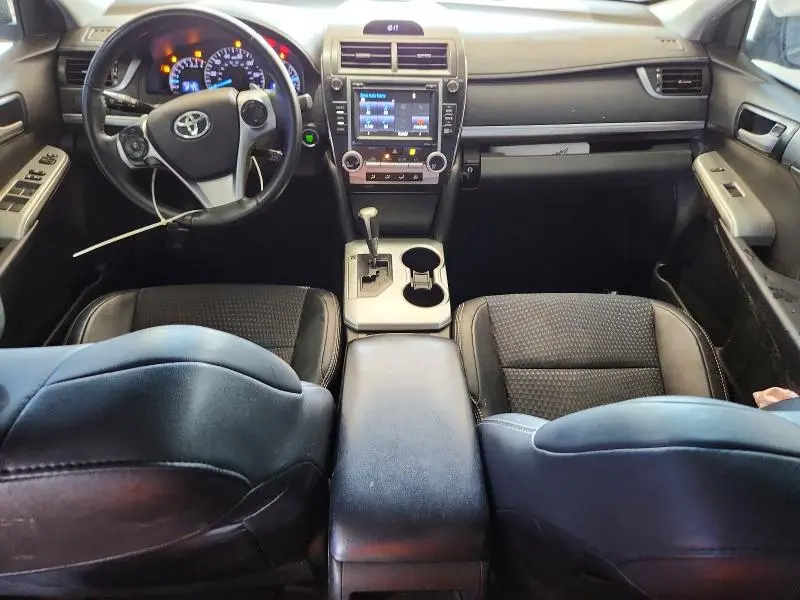 2014 TOYOTA CAMRY SE  