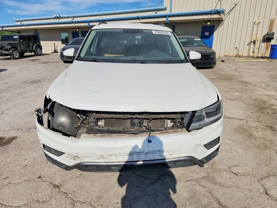 2019 VOLKSWAGEN TIGUAN SE  