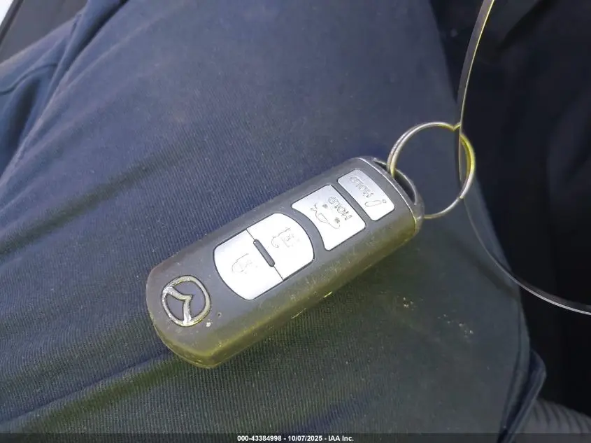 2016 MAZDA MAZDA3 I SPORT