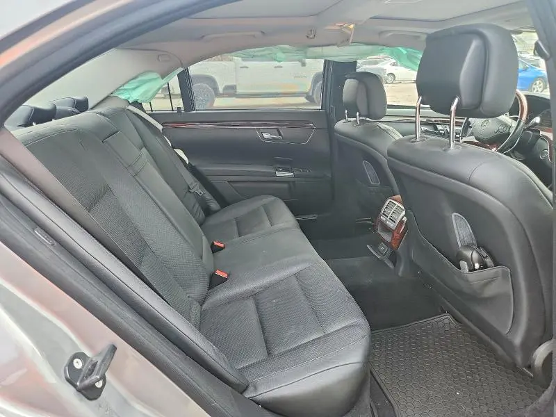 2012 MERCEDES-BENZ S 550  