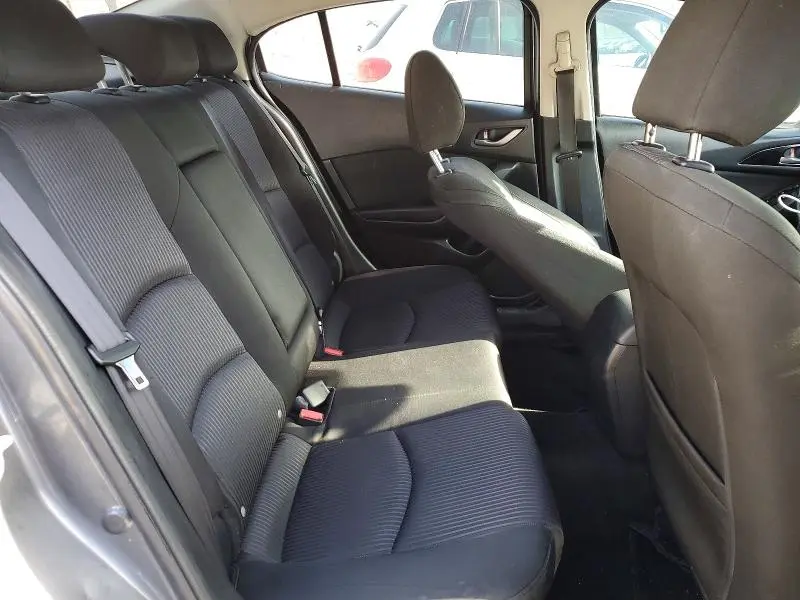 2015 MAZDA 3 TOURING  