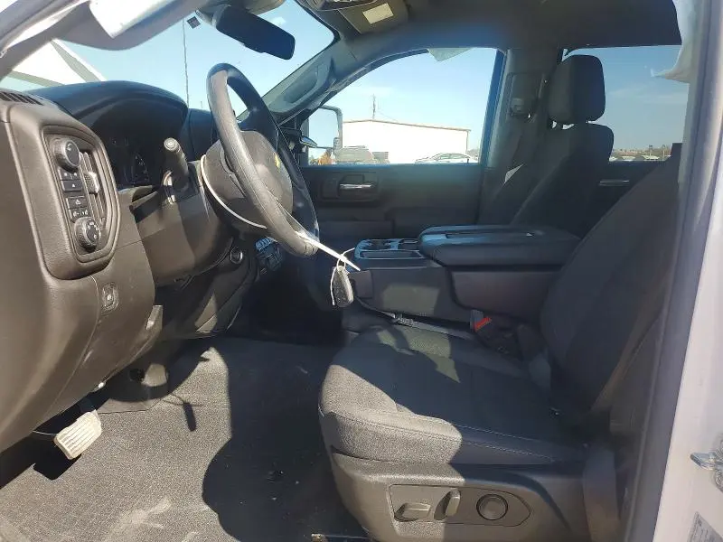 2025 CHEVROLET SILVERADO K2500 CUSTOM  