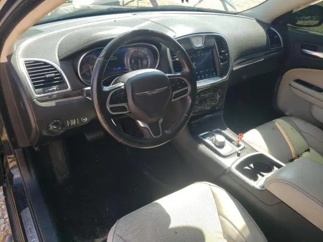 2019 CHRYSLER 300 LIMITED  